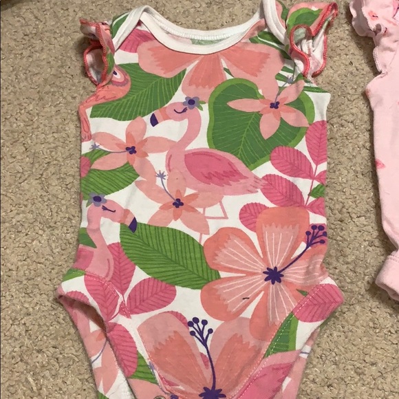 Three onesies - Picture 4 of 4